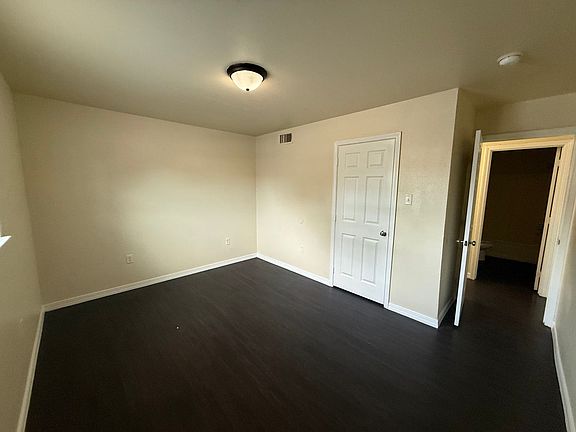 5th image of 1336 Jade Ave #B