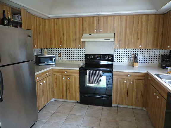 5th image of 206 51st St W