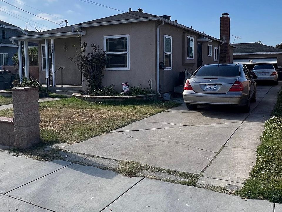 Front house for rent, this is a Duplex in rear there is an other house