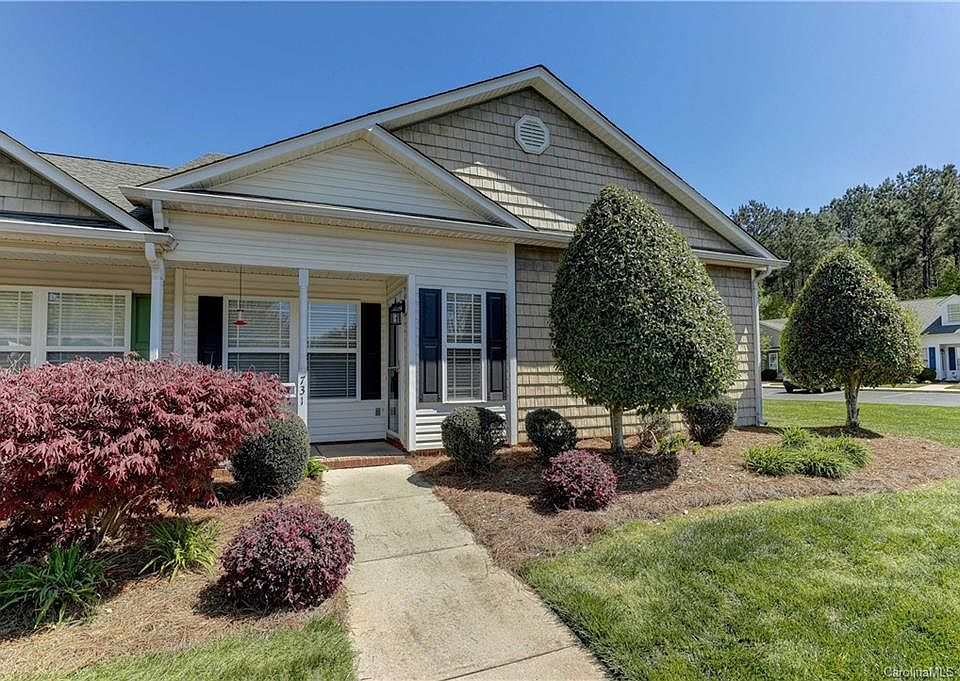 1st image of 731 Dalebrook Ln