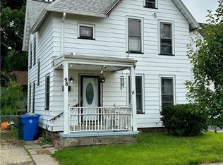 98 Linnet St, Rochester, NY 14613