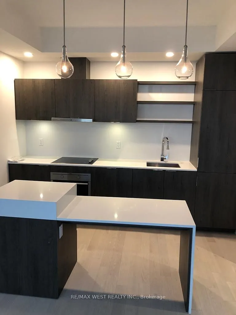 Building Photo - 16 Bonnycastle St #3203