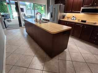 11307 Piping Rock Dr, Houston, TX 77077