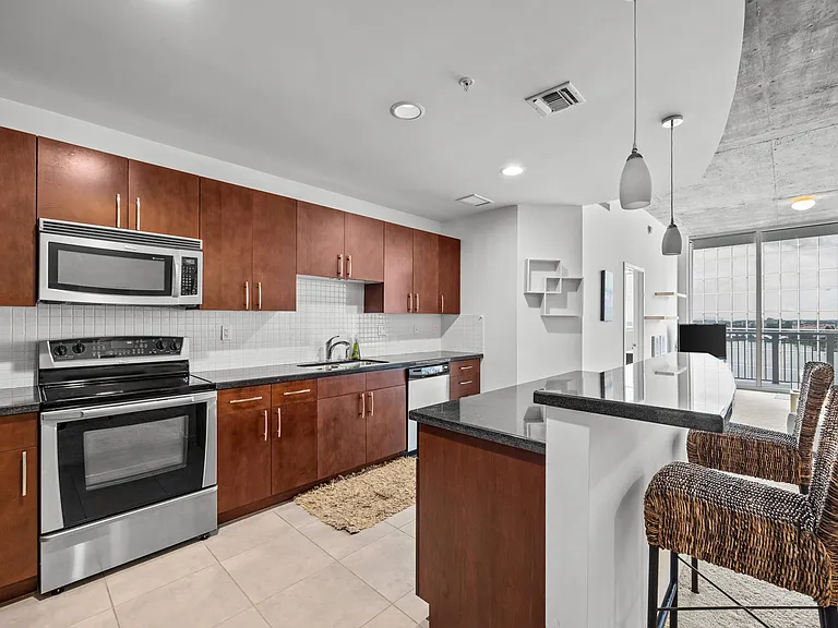 300 S Australian Ave #1106 — Photo 4