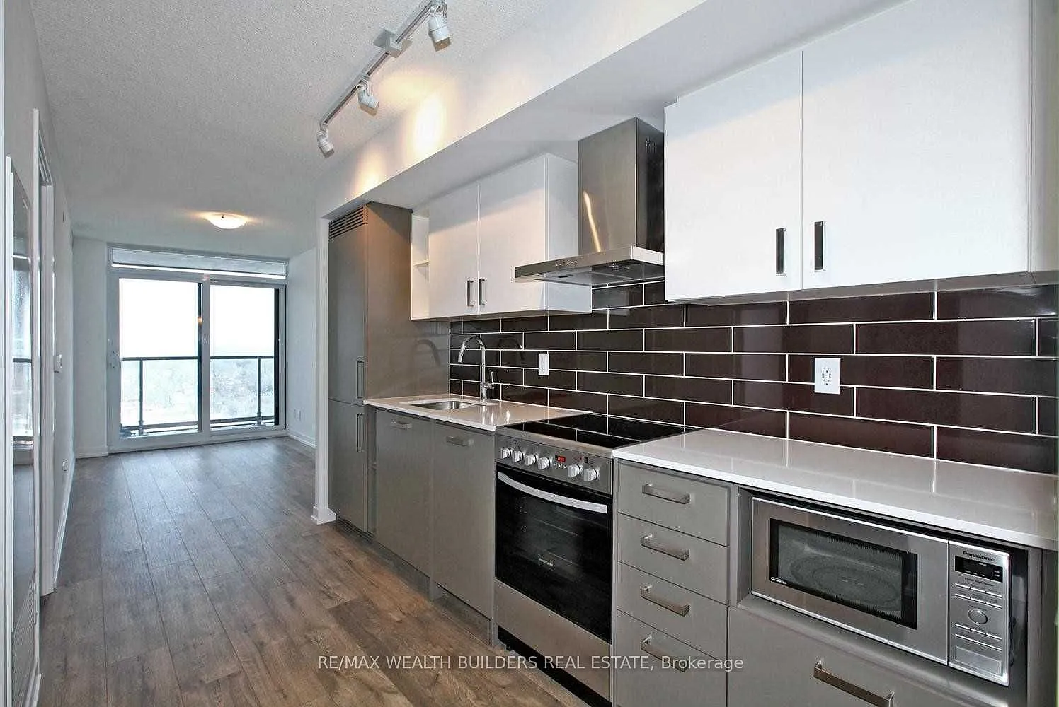 1 bed, $2,075 — Photo 4