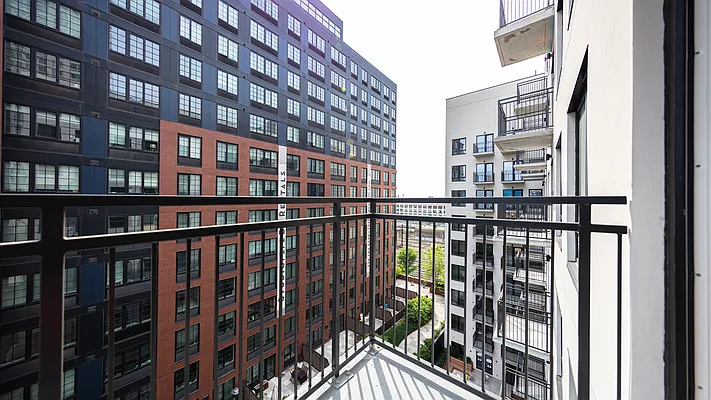 Rented by Nooklyn NYC LLC | media 59