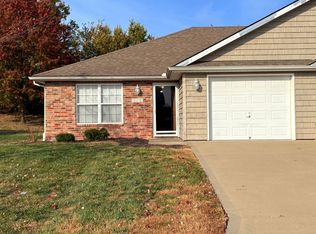 1108 NW Willow Dr #1110, Grain Valley, MO 64029