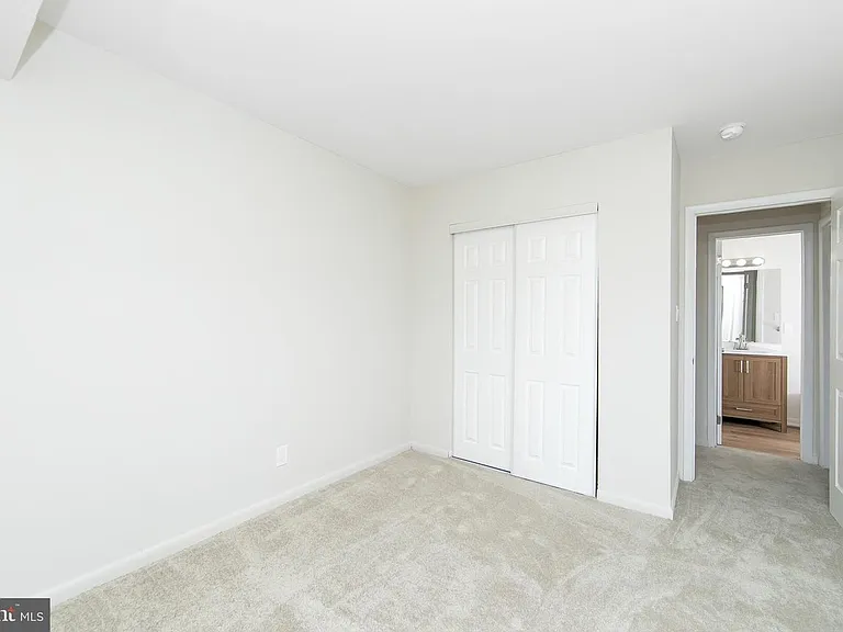 222 Echelon Rd #8 — Photo 21