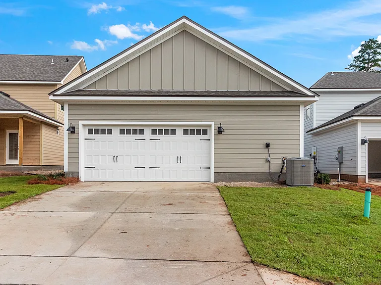 515 Bienville Pl — Photo 3