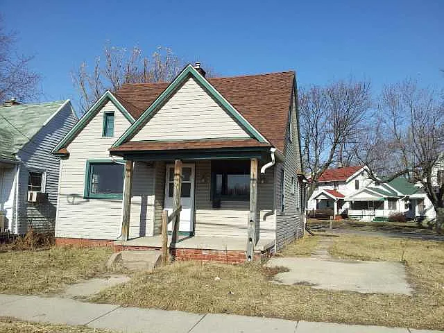 622 Spencer St photo 1