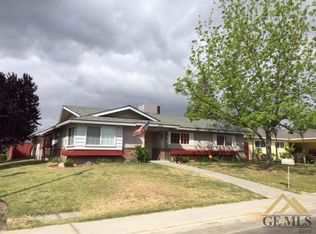 2013 Westminster Dr, Bakersfield, CA 93309