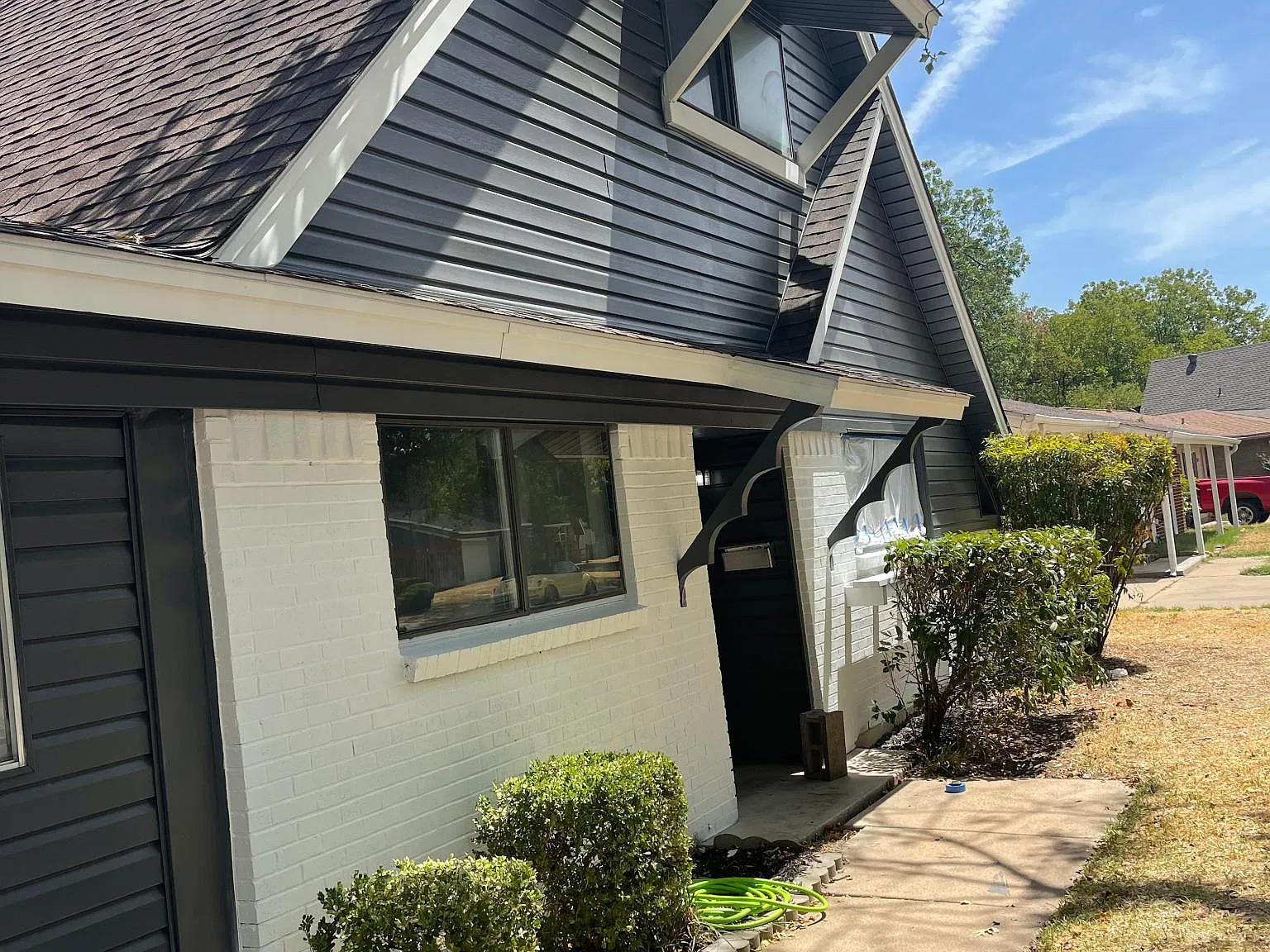 3 bed, 1903 sqft, $2,150 — Photo 1