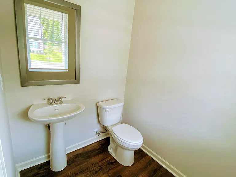 202 Creekview Way — Photo 11