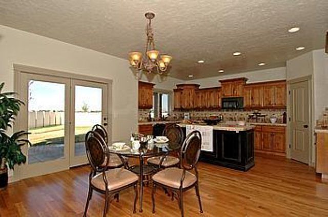 2nd image of 11271 Rose Lake