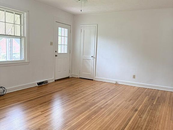 2nd image of 176 Alpine Dr