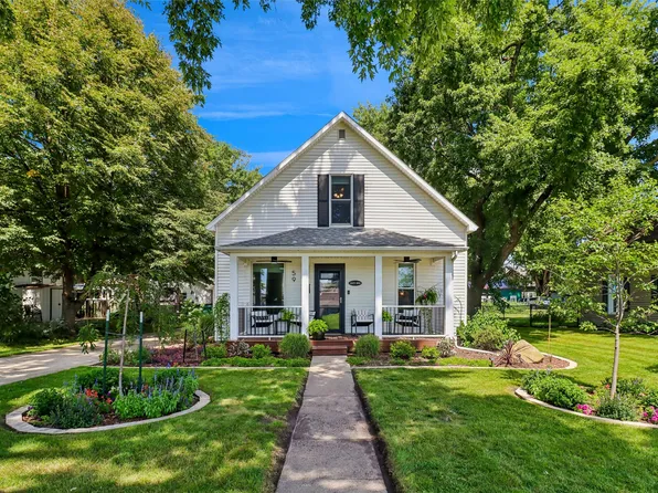 59 W North St, Winterset, IA 50273