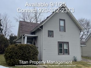 740 Woodland Ave, Oshkosh, WI 54901