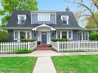 517 Lindsay St, Waukegan, IL 60085