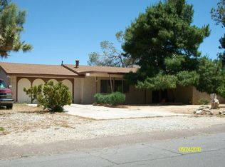 7433 Dumosa Ave, Yucca Valley, CA 92284