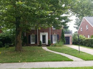 18151 Sunnybrook Ave, Lathrup Village, MI 48076