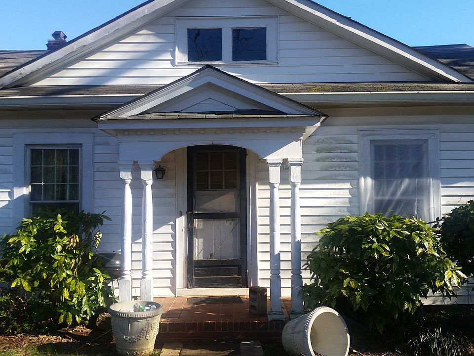 1st image of 200 Crabapple Ln