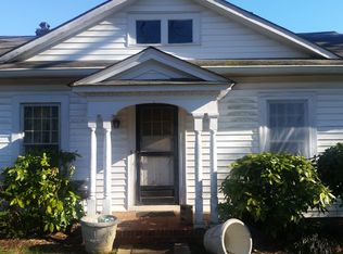 200 Crabapple Ln, Cornelia, GA 30531