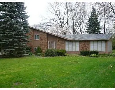 17630 Briarcliff Ct photo 1