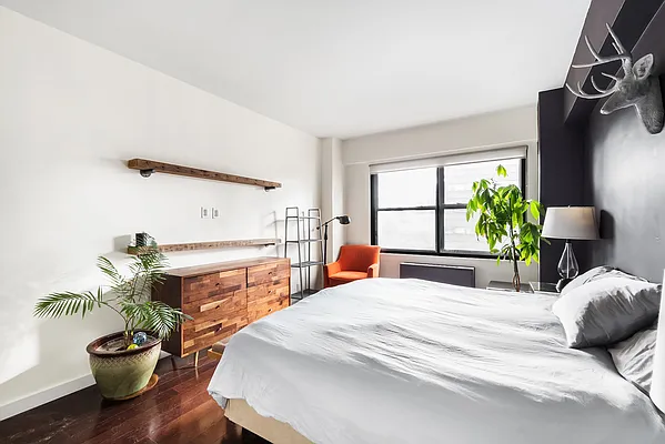 Rented by Compass | media 12