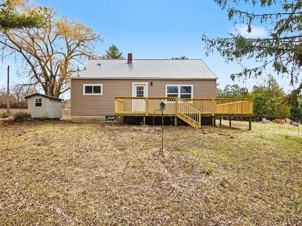 5990 N Bailey Rd, Coral, MI 49322