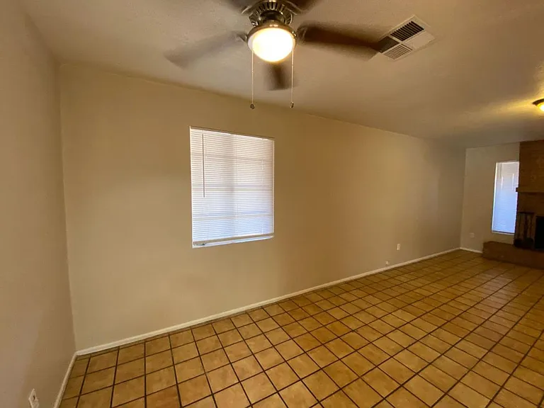 4251 W Keim Dr — Photo 8