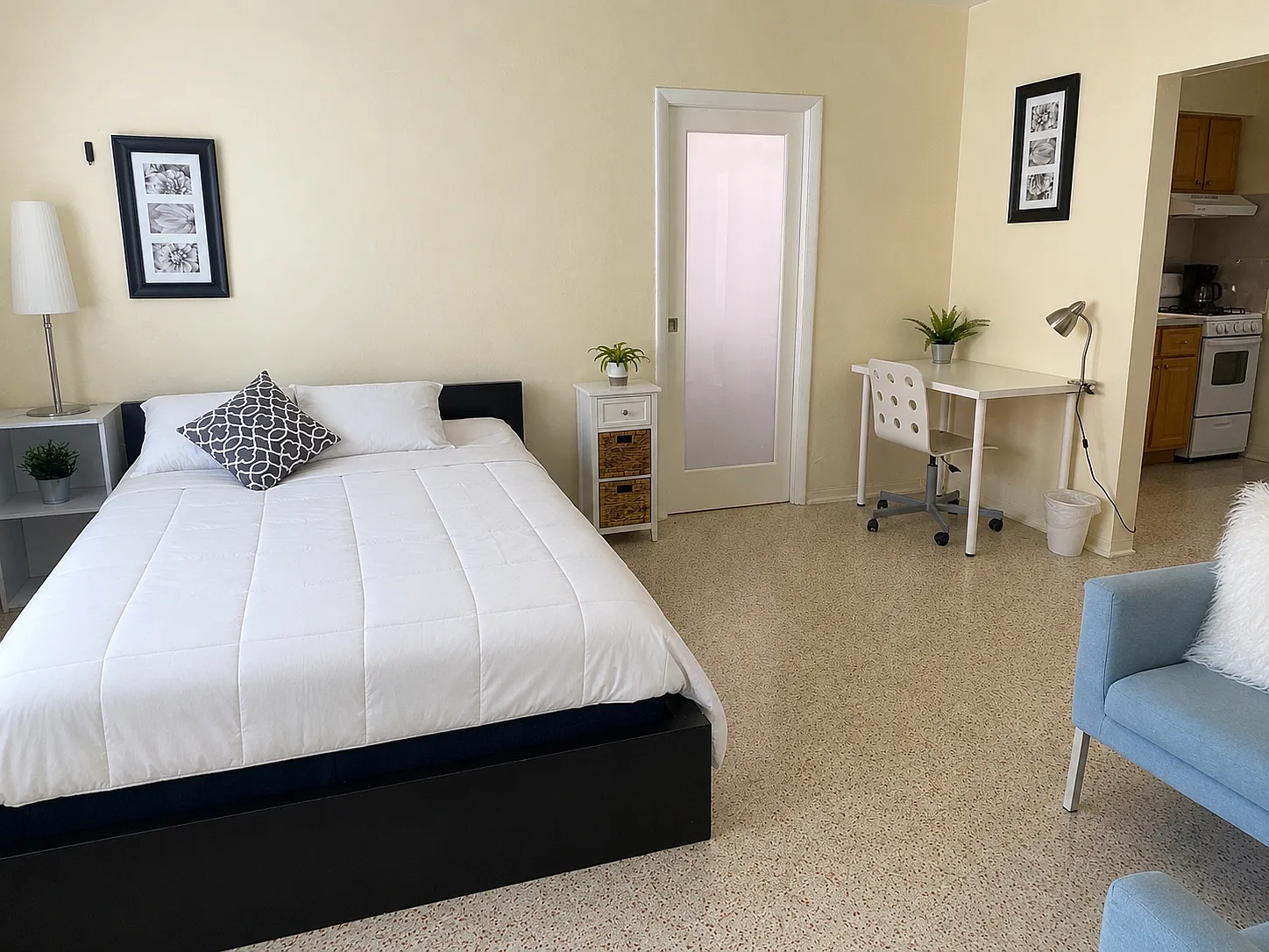 Studio, 500 sqft, $1,649 — Photo 1