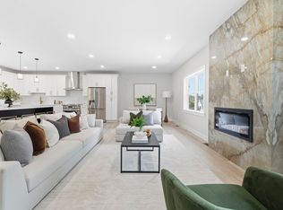35 Miller Ave, Framingham, MA 01702
