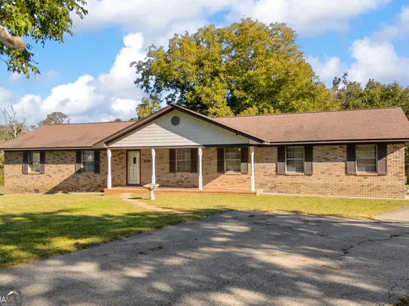 321 Independence St, Tignall, GA 30668