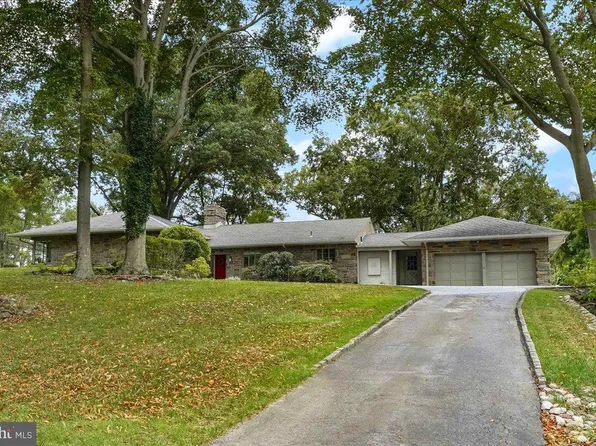 146 Lakeview Dr, Media, PA 19063