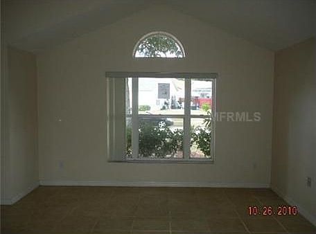 3rd image of 2930 Dickens Cir
