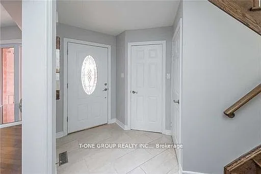 79 Marydale Ave — Photo 4