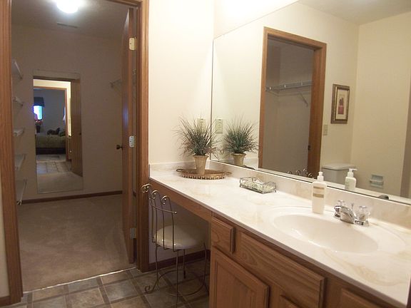 5th image of 1131 Sanderling Dr