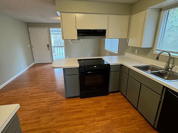 All new kitchen appliances and countertops!