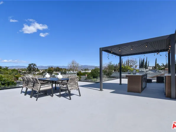 13015 Greenleaf St, Studio City, CA 91604