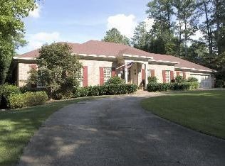 197 Hidden Lake Ct, Marietta, GA 30068