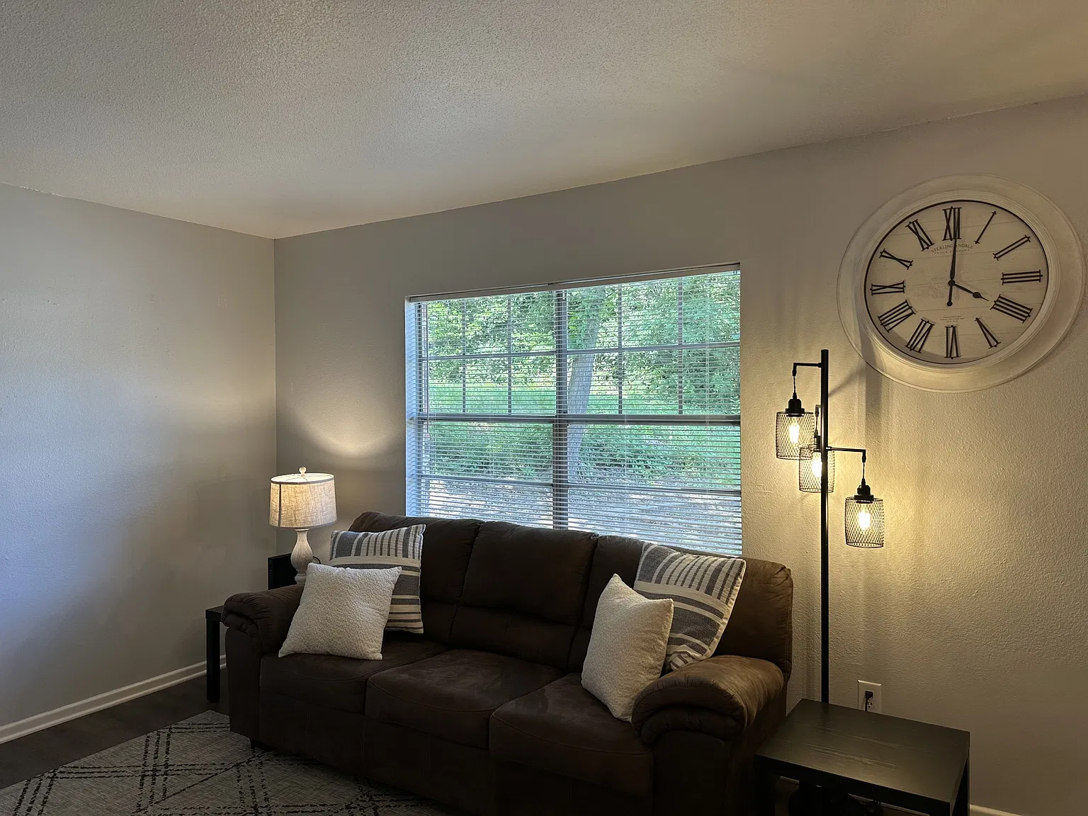 3801 Elizabeth St — Photo 2
