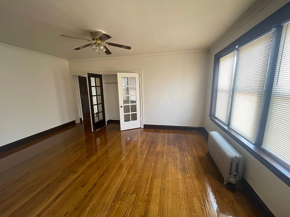 1st image of 7908 S Prairie Ave #310