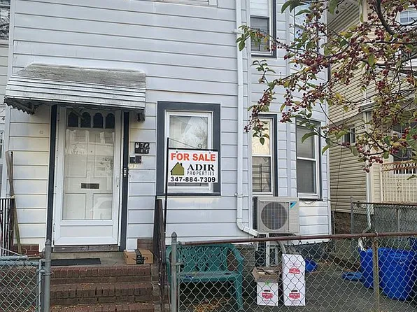 872 E 14th St, Brooklyn, NY 11230