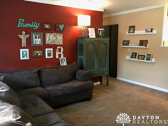 3rd image of 4739 Primrose Ln
