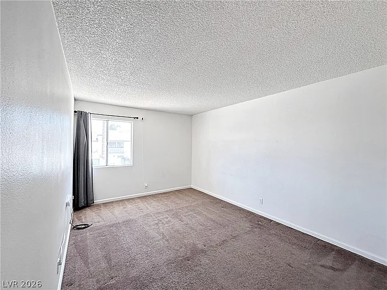 674 Rolling Green Dr #674 — Photo 22