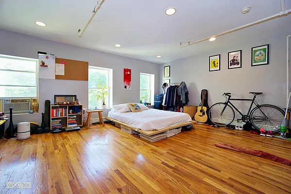 Rented by Citi Habitats | media 12