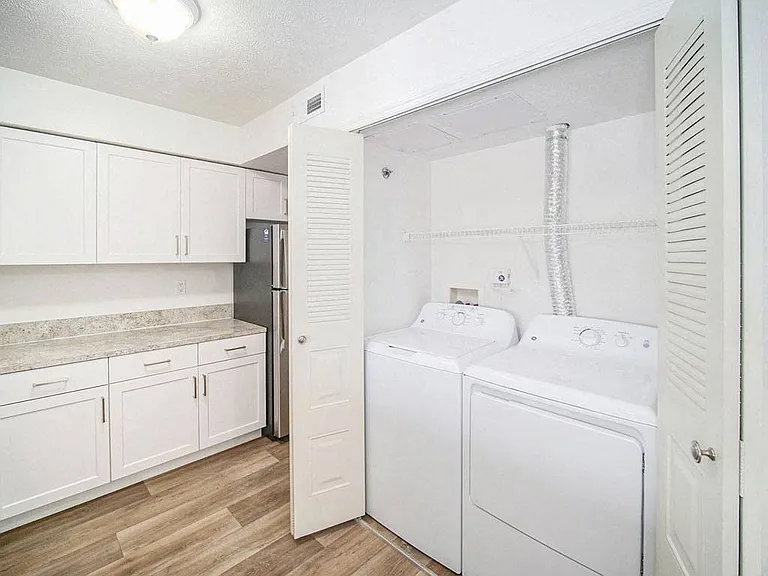 Black Sand Apartment Homes — Photo 8