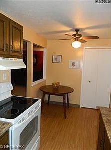 5th image of 9521 Sunrise Blvd Unit J6