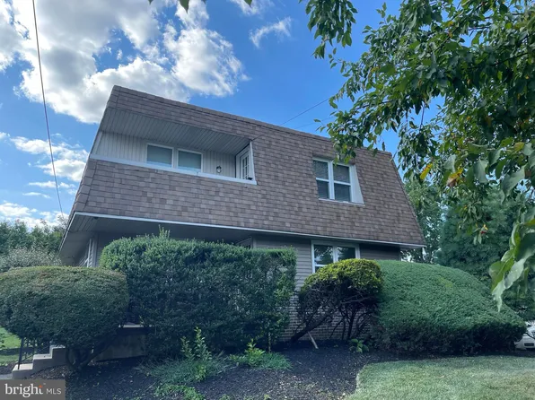 120 Cameron Rd, Willow Grove, PA 19090