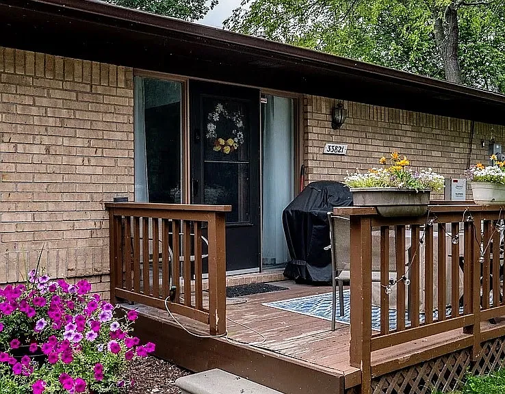 33821 Hooker Rd — Photo 1